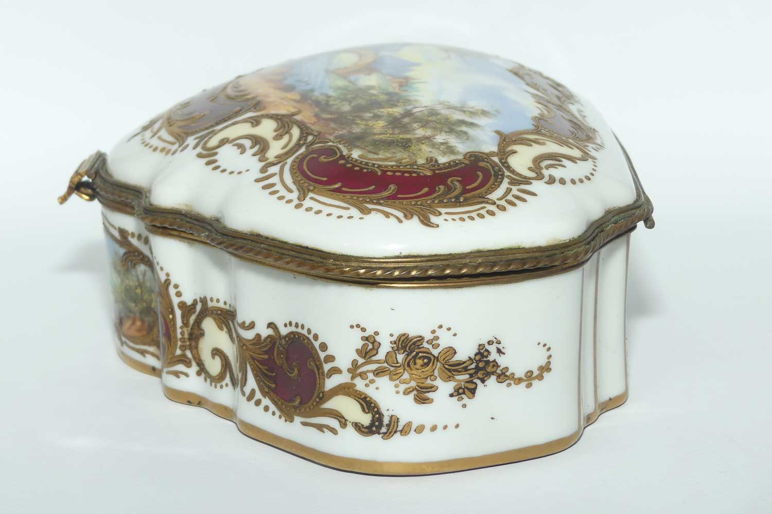 Superb French Sevres style Dressing table Casket | Coffret en Porcelaine | Zug