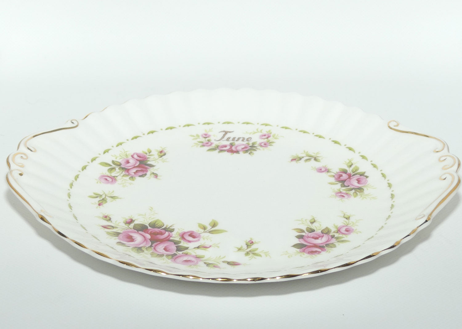 Royal Albert Bone China England | Flower of the Month series | #6 | June Roses tab handle cake plate