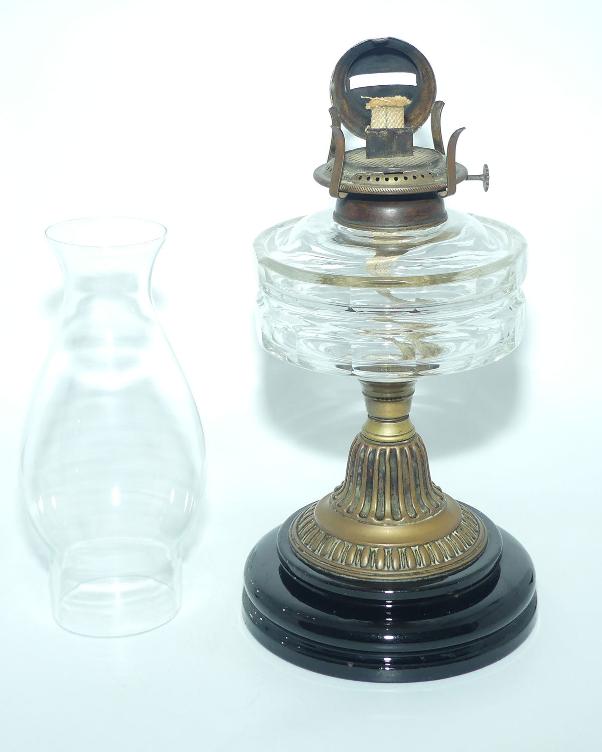 Victorian facetted Crystal font Oil Lamp | Brass Column on Black Terracotta base