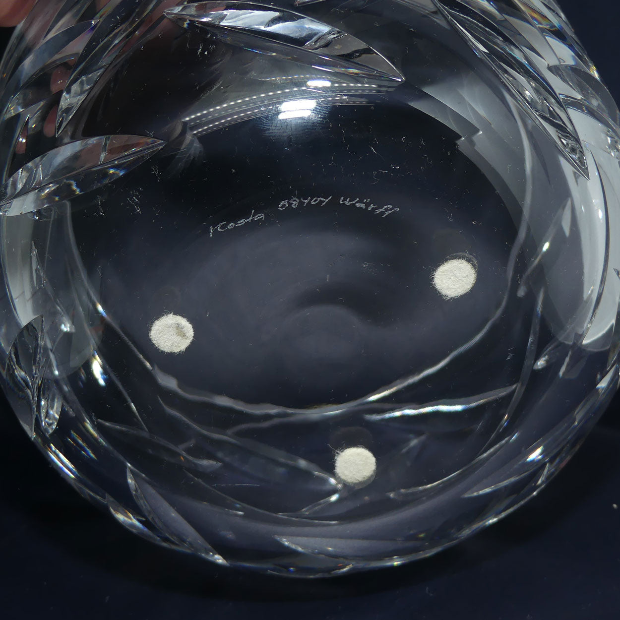 kosta-crystal-fancy-diagonal-cut-low-vase-goran-warff-58404