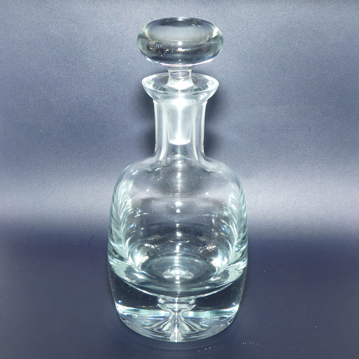 Vintage Mid Century Krosno Poland decanter | Controlled bubble design