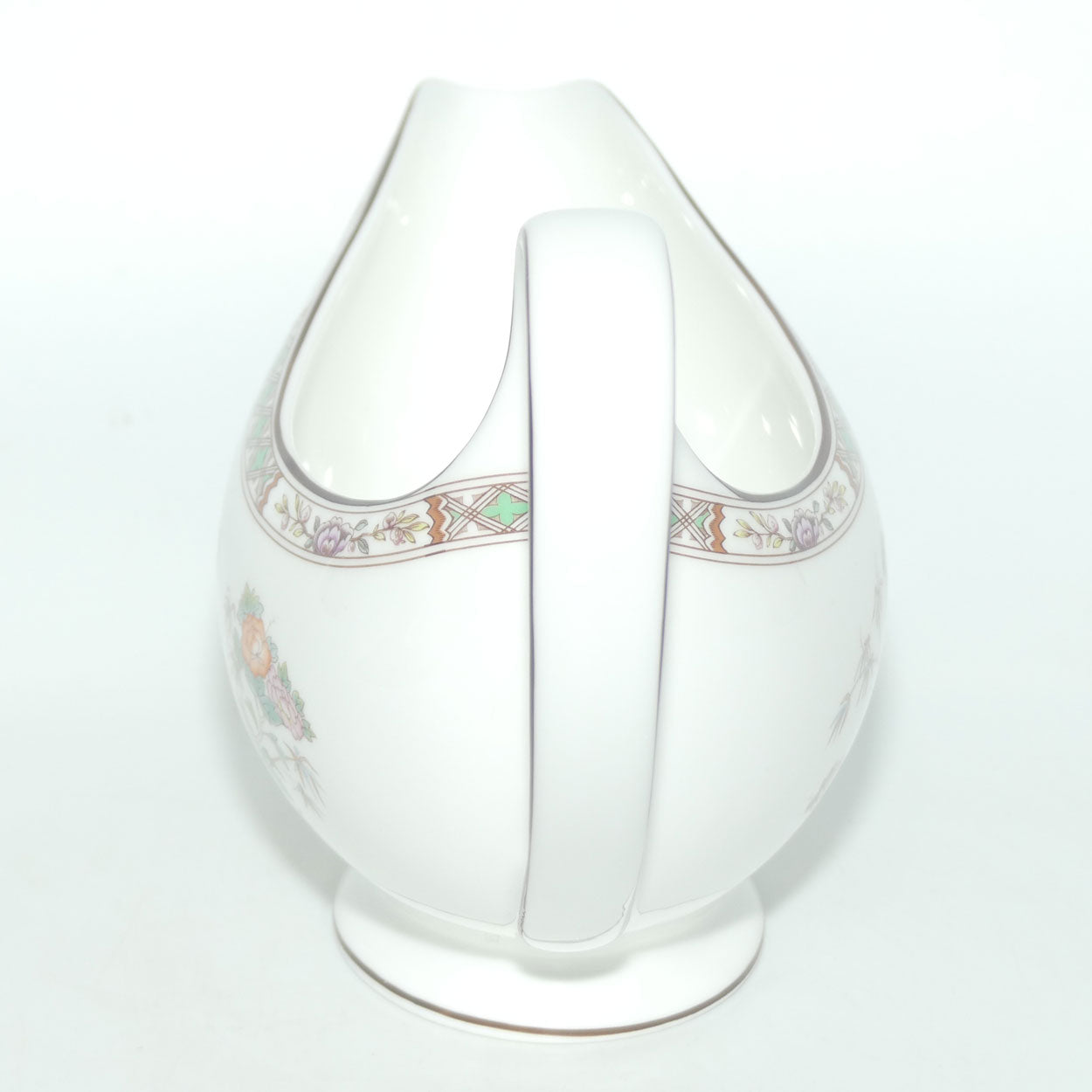 Wedgwood Bone China Kutani Crane gravy boat and underplate