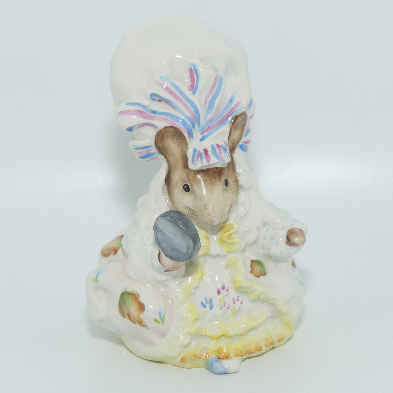 Beswick Beatrix Potter Lady Mouse | BP2a Gold Oval | #1