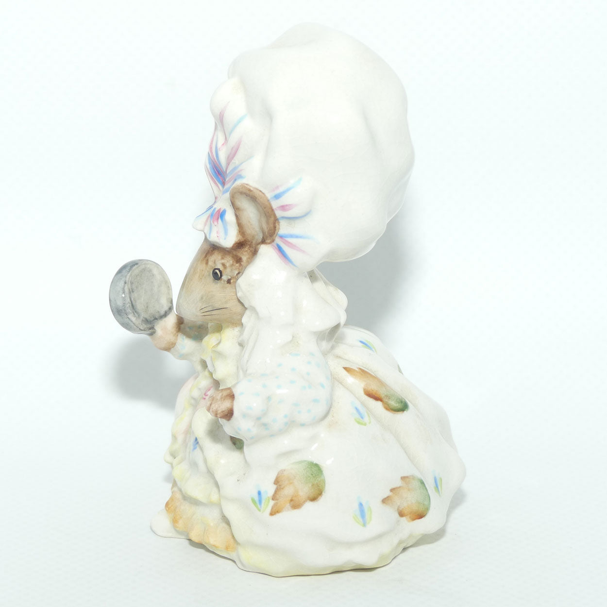 Beswick Beatrix Potter Lady Mouse from Tailor of Gloucester | BP2a Gold Oval