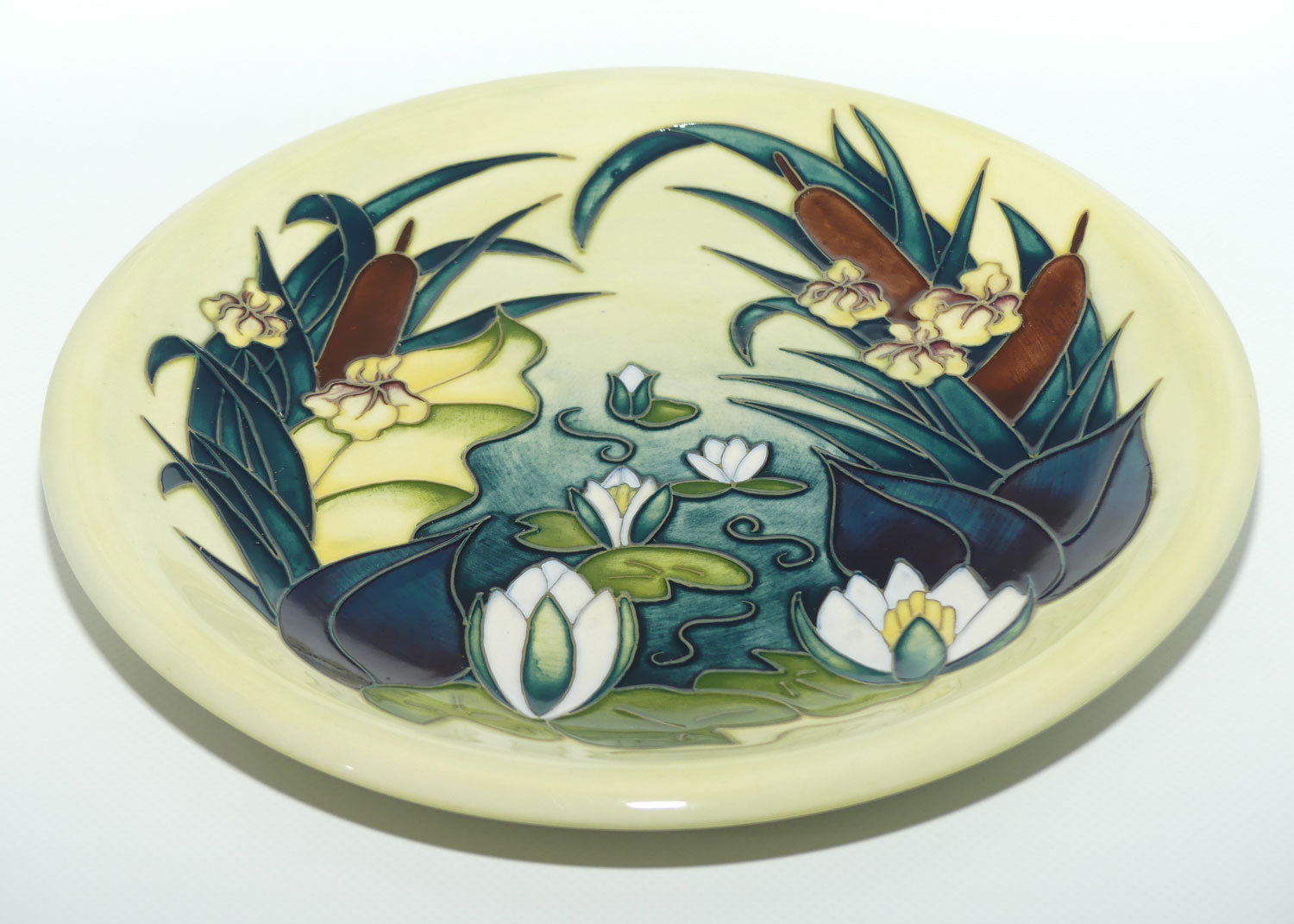 Moorcroft Lamia 783/10 plate