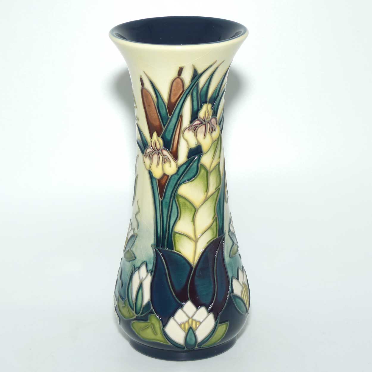 Moorcroft Lamia 364/8 vase