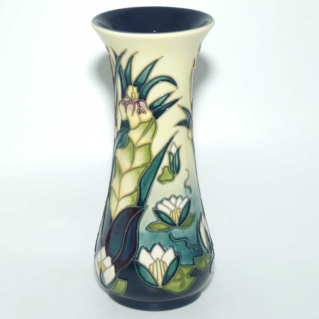 Moorcroft Lamia 364/8 vase