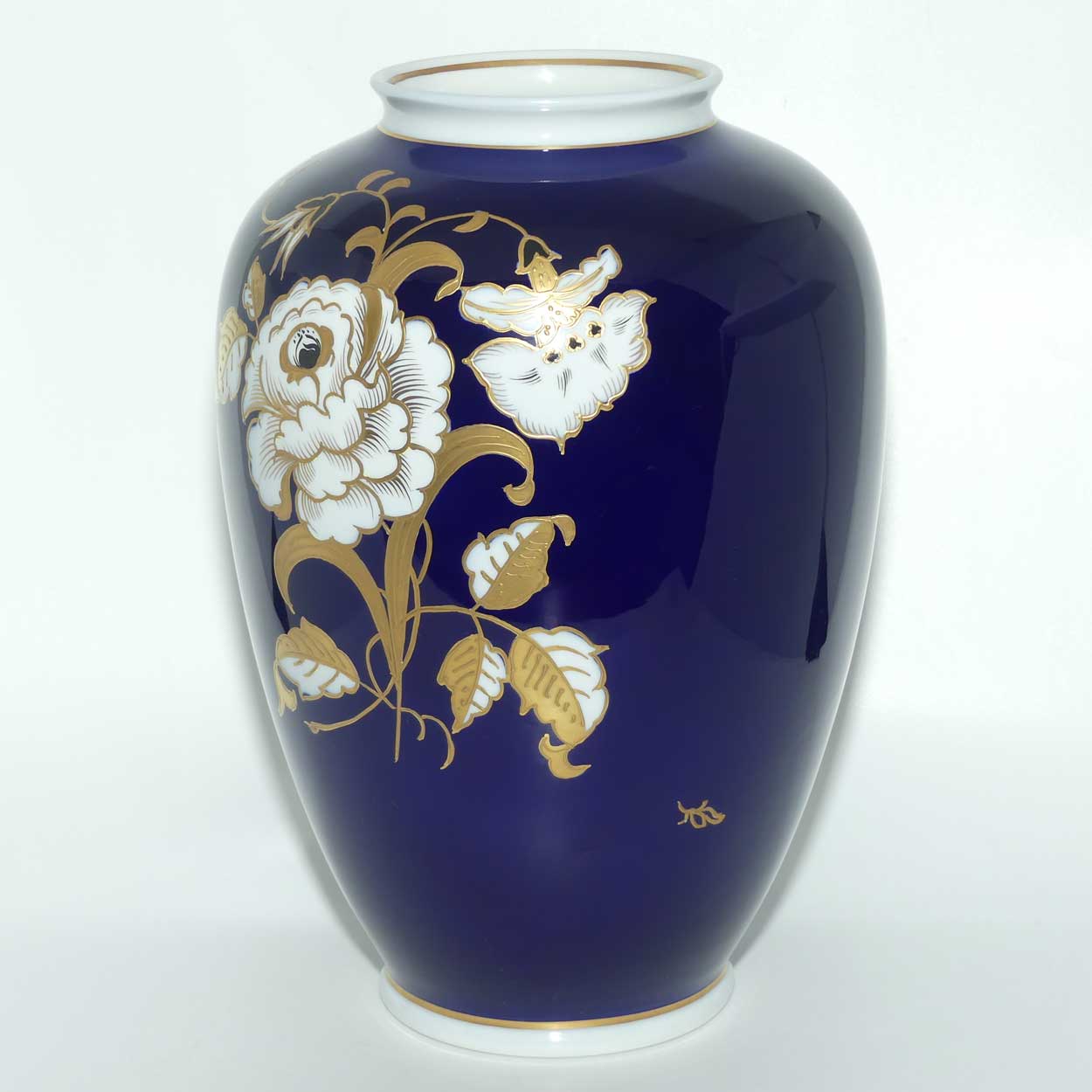 Wallendorf Porcelain | Echt Cobalt Goldrelief large Floral vase