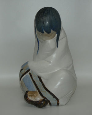 Lladro figure Eskimo Girl #01012008