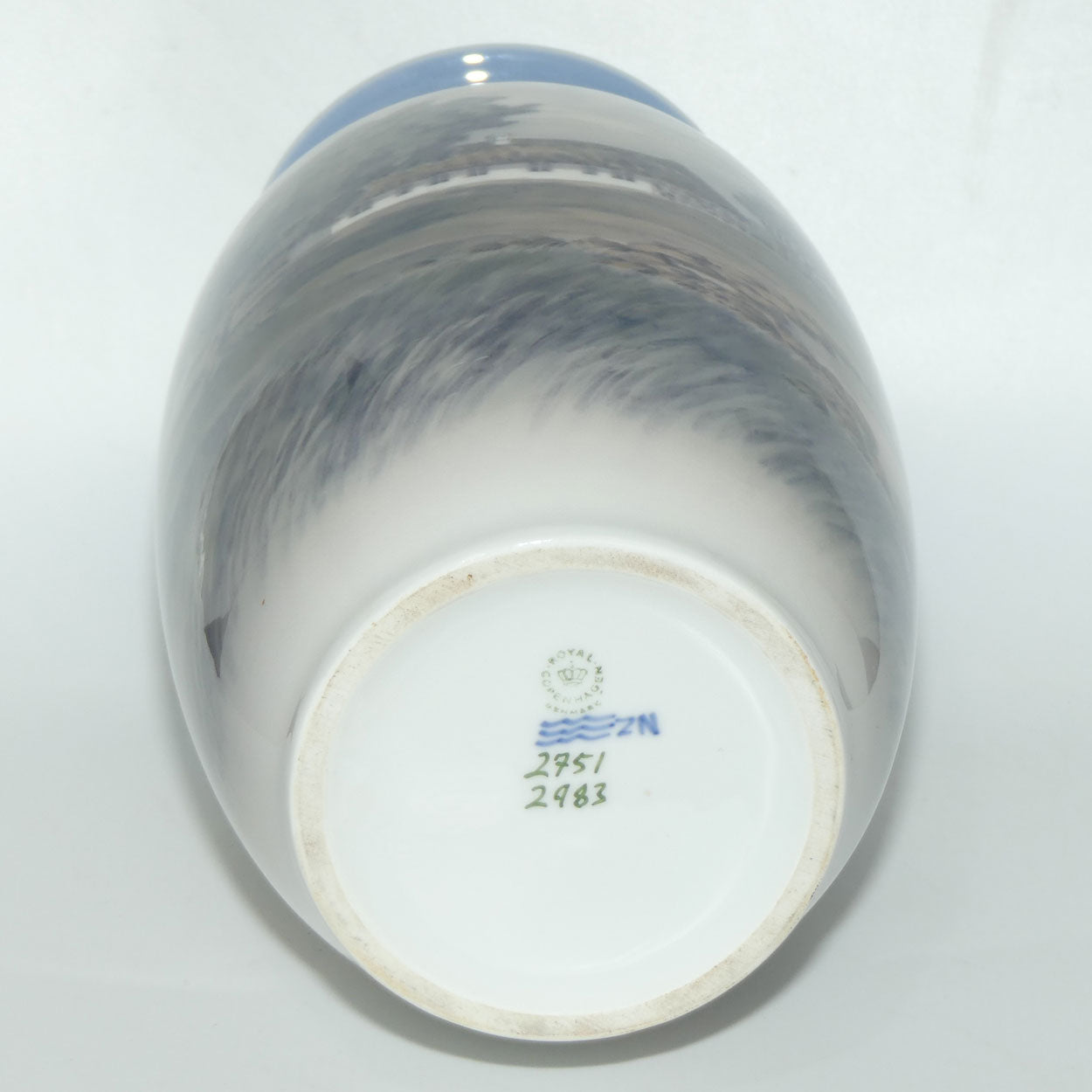 Royal Copenhagen large vase | Country Home scene | 2751 2983