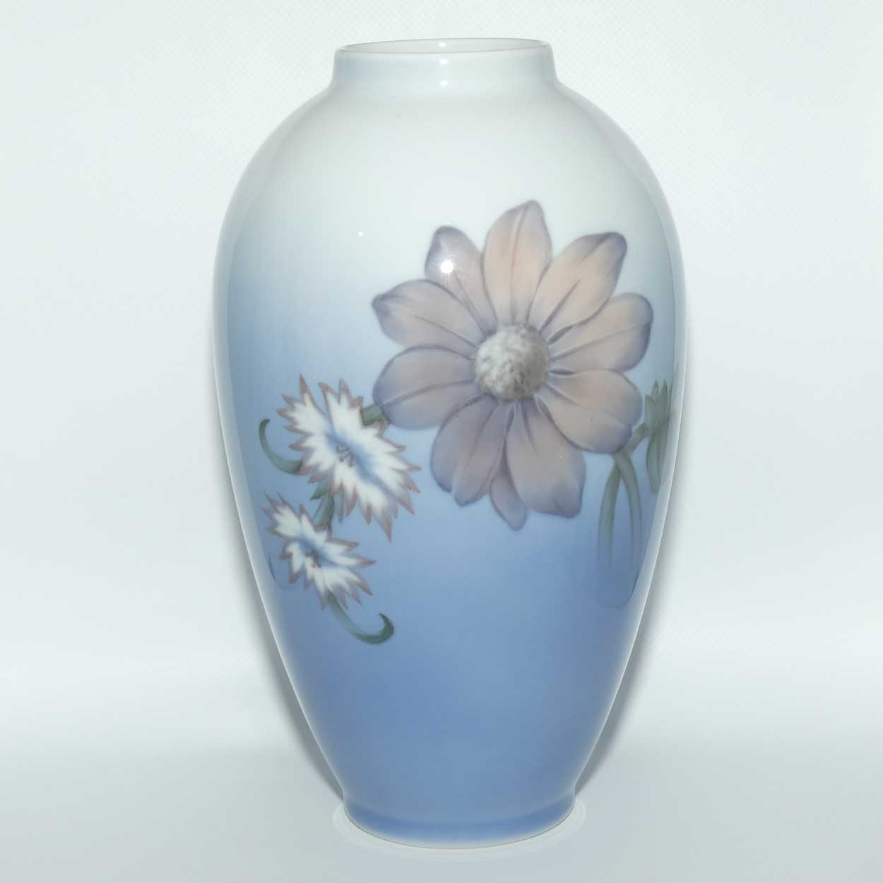 Royal Copenhagen large floral vase | #2660/1099