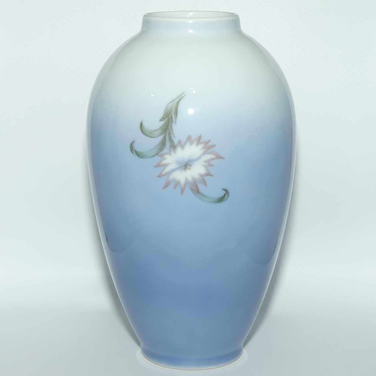 Royal Copenhagen large floral vase | #2660/1099