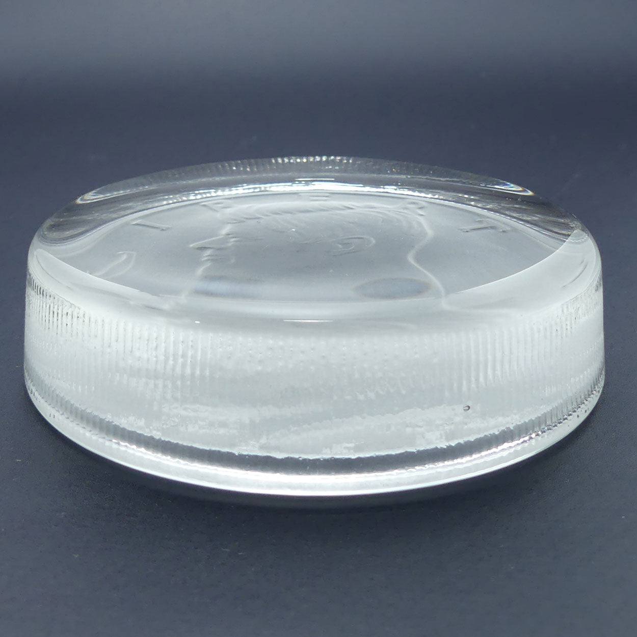 1977 USA Half Dollar | JFK John F Kennedy glass paperweight