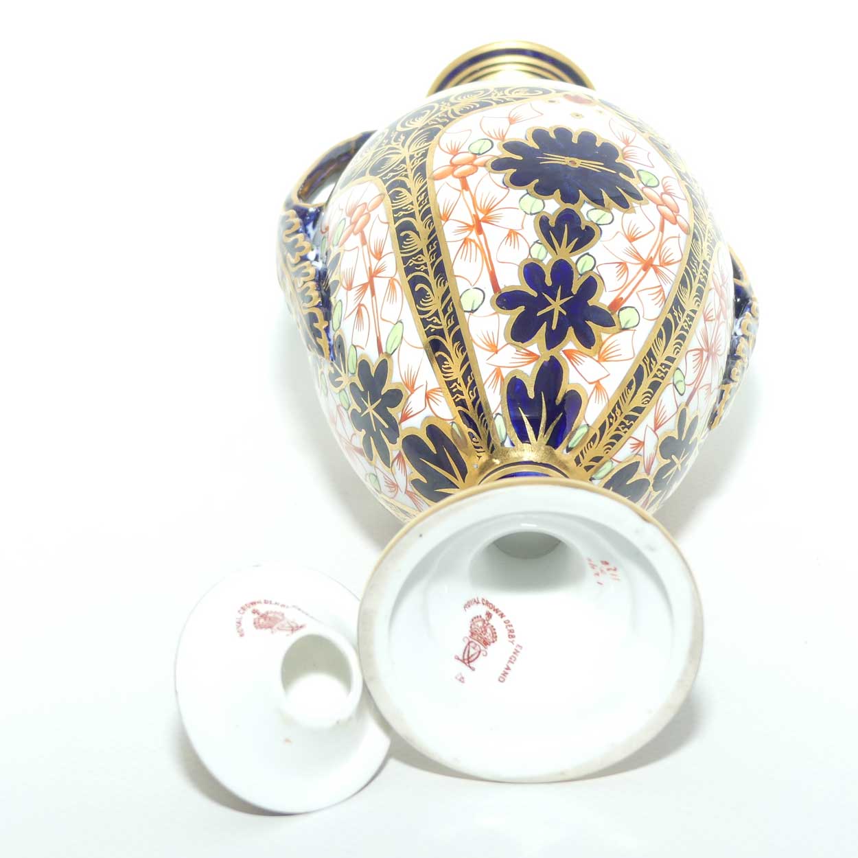 Royal Crown Derby Imari 1128 pattern lidded vase | c.1931