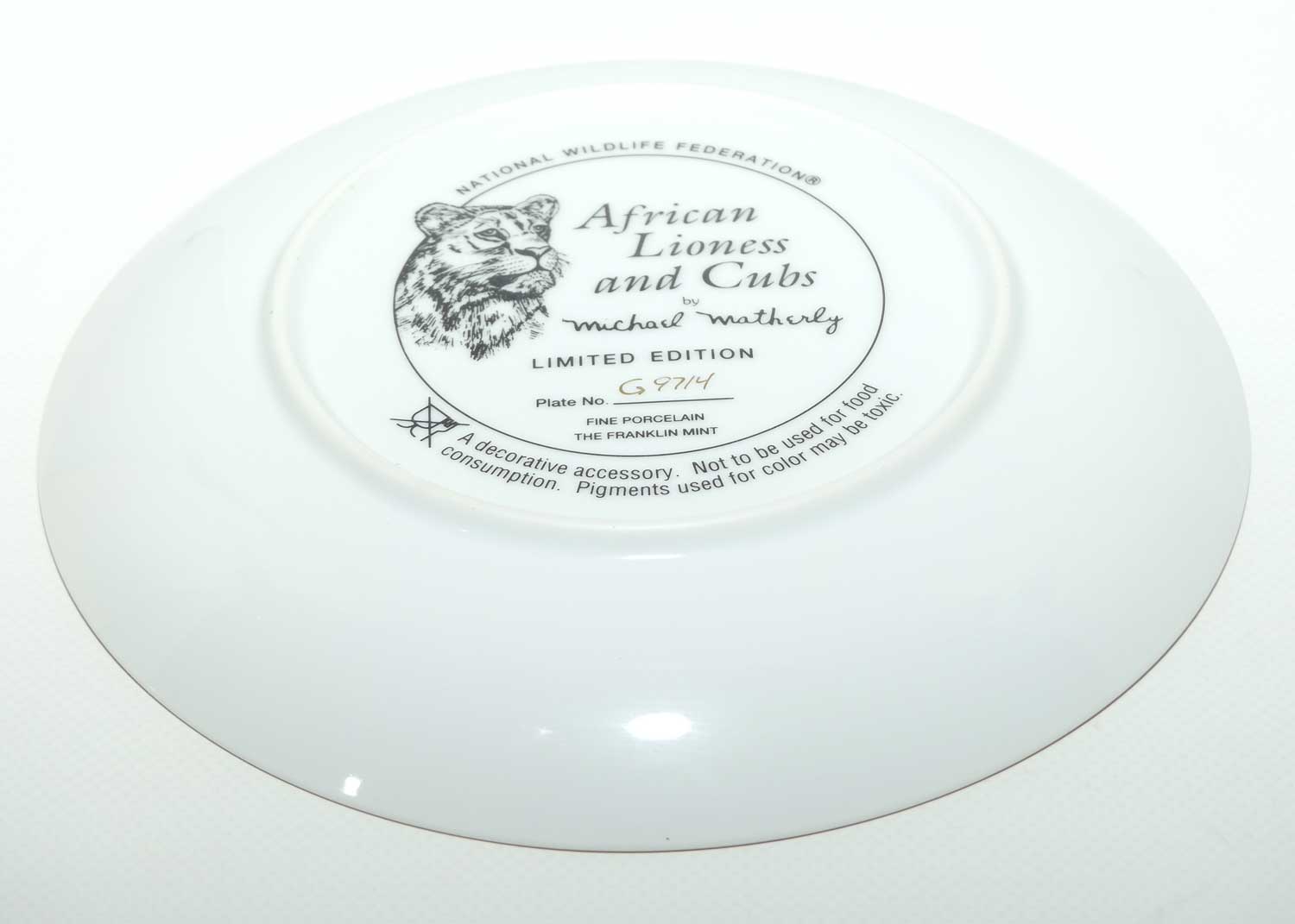 Franklin Mint | National Wildlife plate by Michael Matherly | African Lioness and Cubs