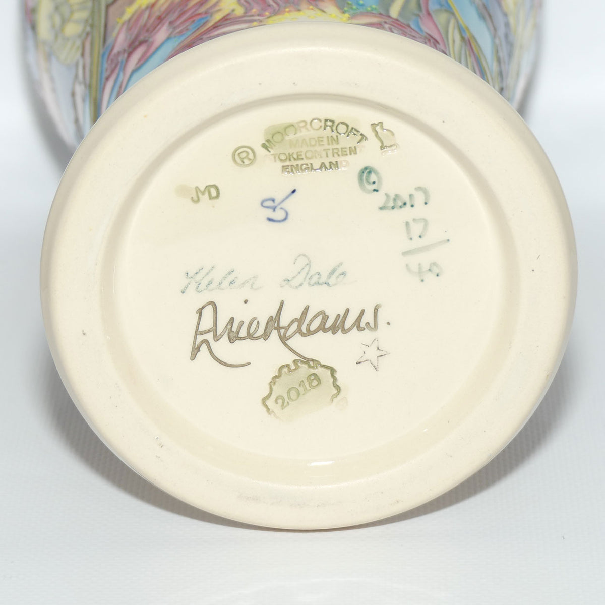 Moorcroft Rainbow Lorikeets 95/10 vase | LE 17/40