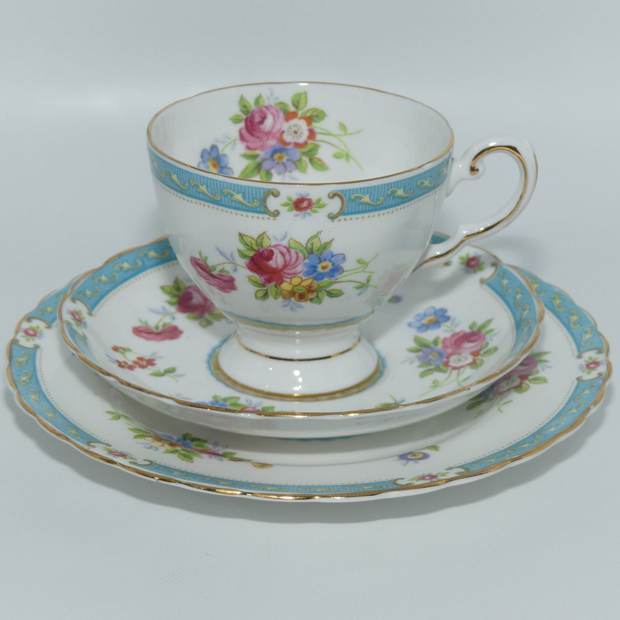 Tuscan Fine English Bone China Lowestoft pattern Floral trio