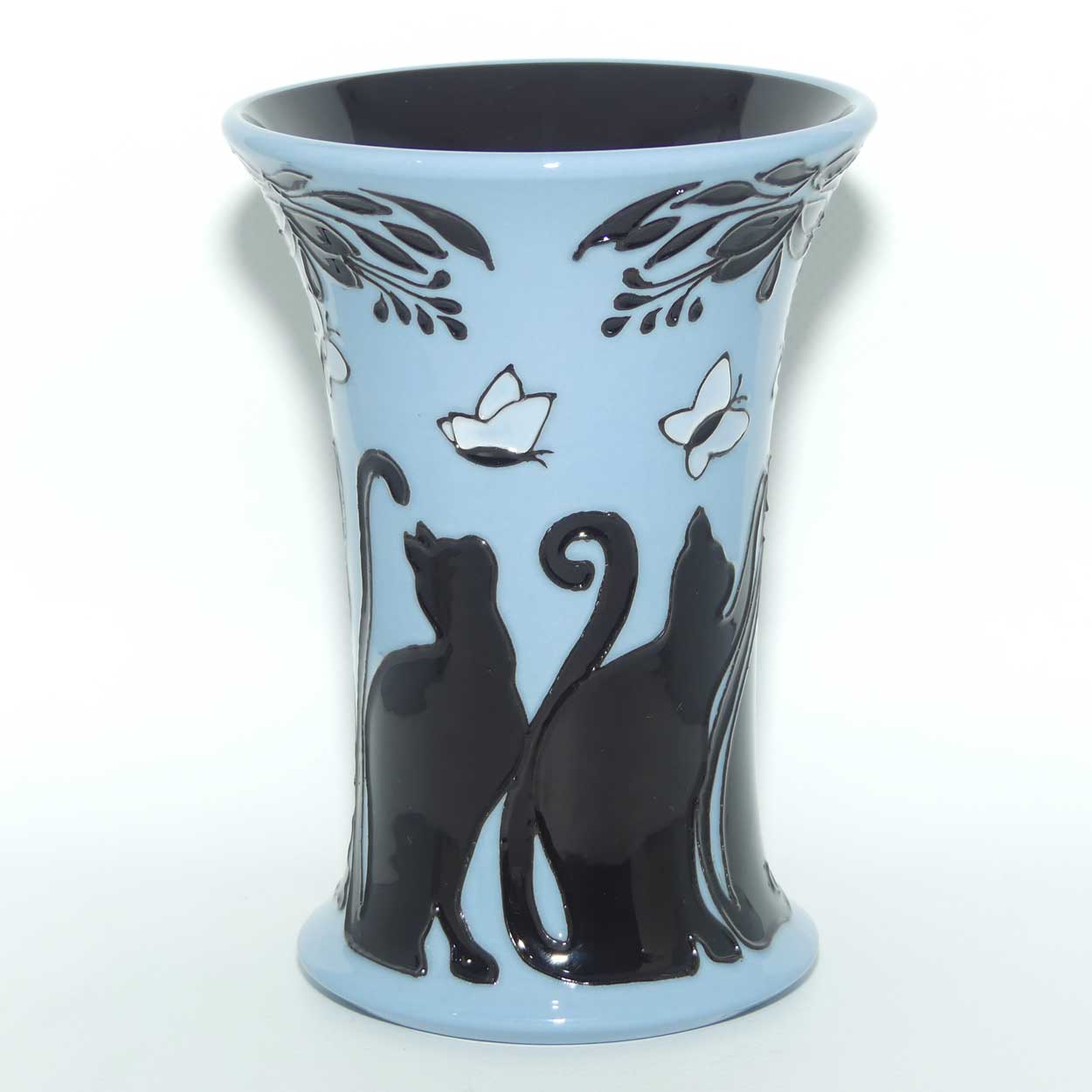 Moorcroft Lucky 158/6 vase | Num Ed 577