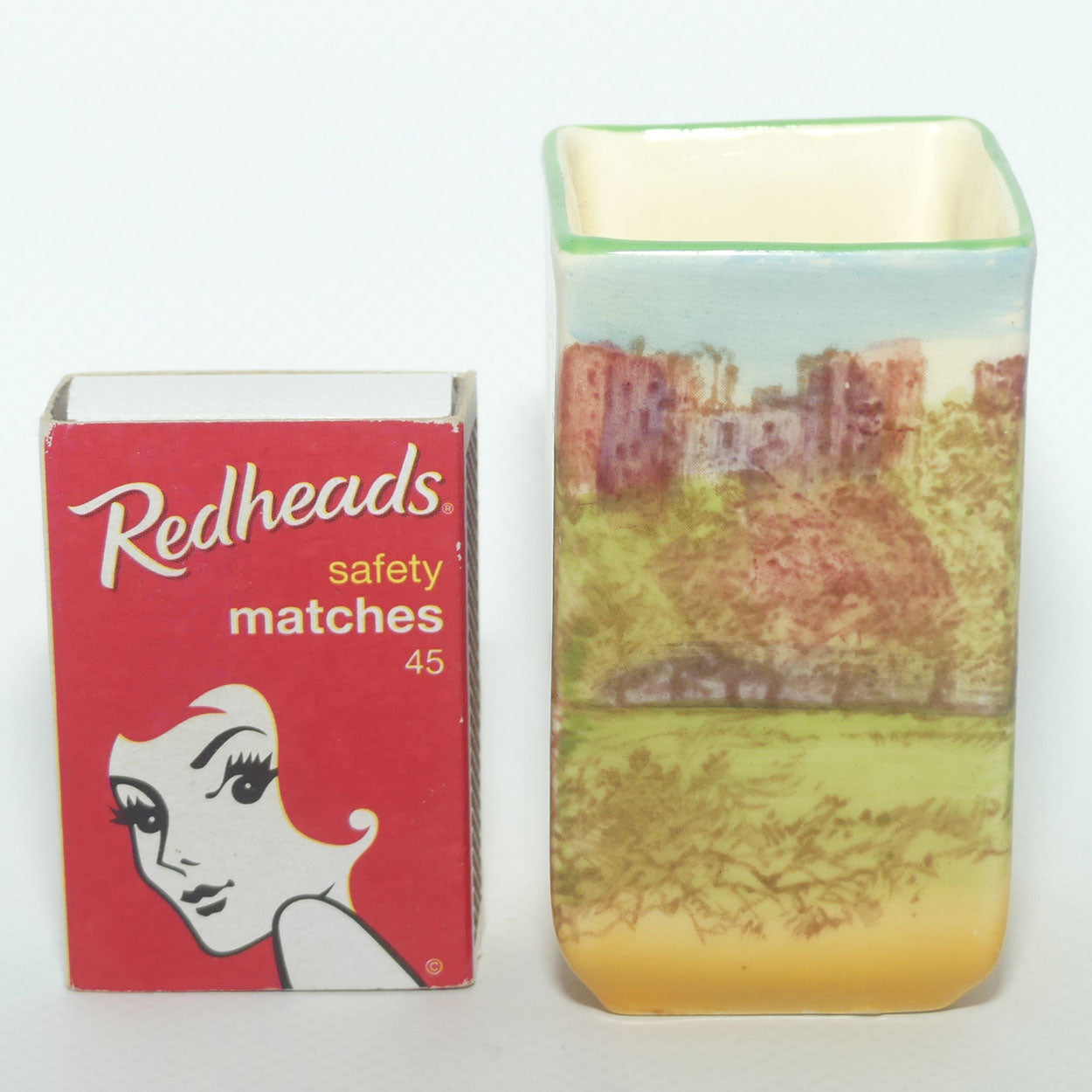 Royal Doulton English Castles and Churches | Ludlow Castle box vase D5413