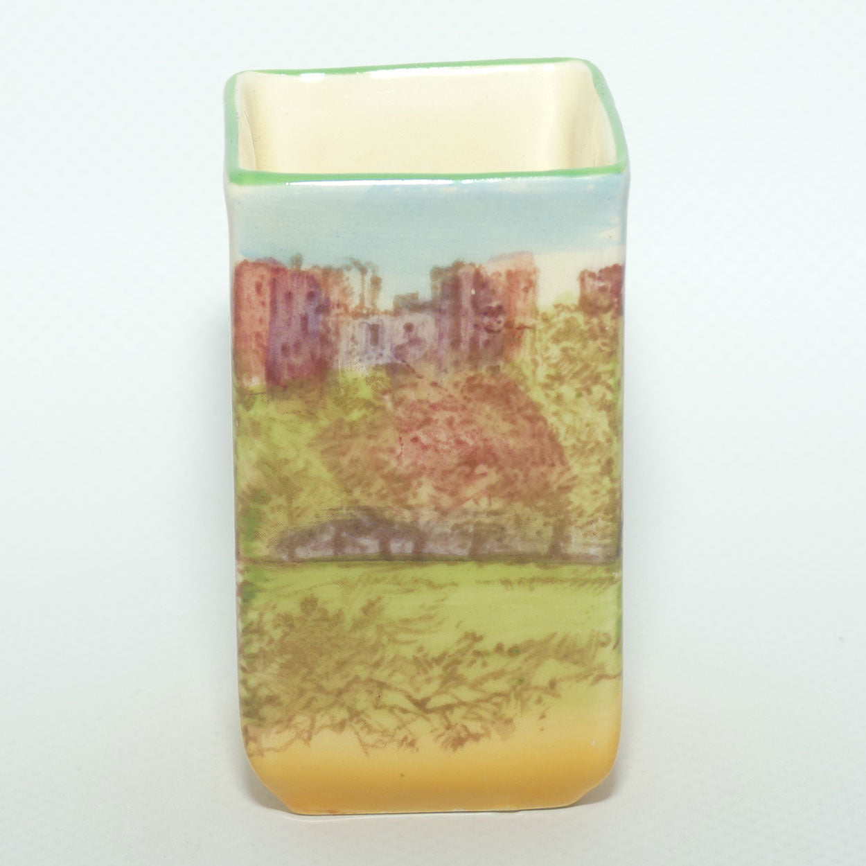 Royal Doulton English Castles and Churches | Ludlow Castle box vase D5413
