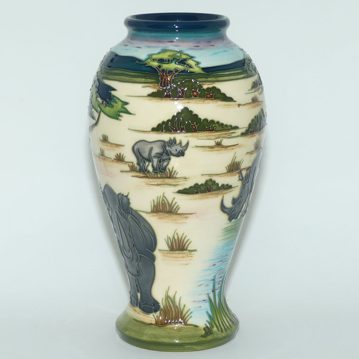 Moorcroft Lukimbi 46/10 vase | LE 33/50