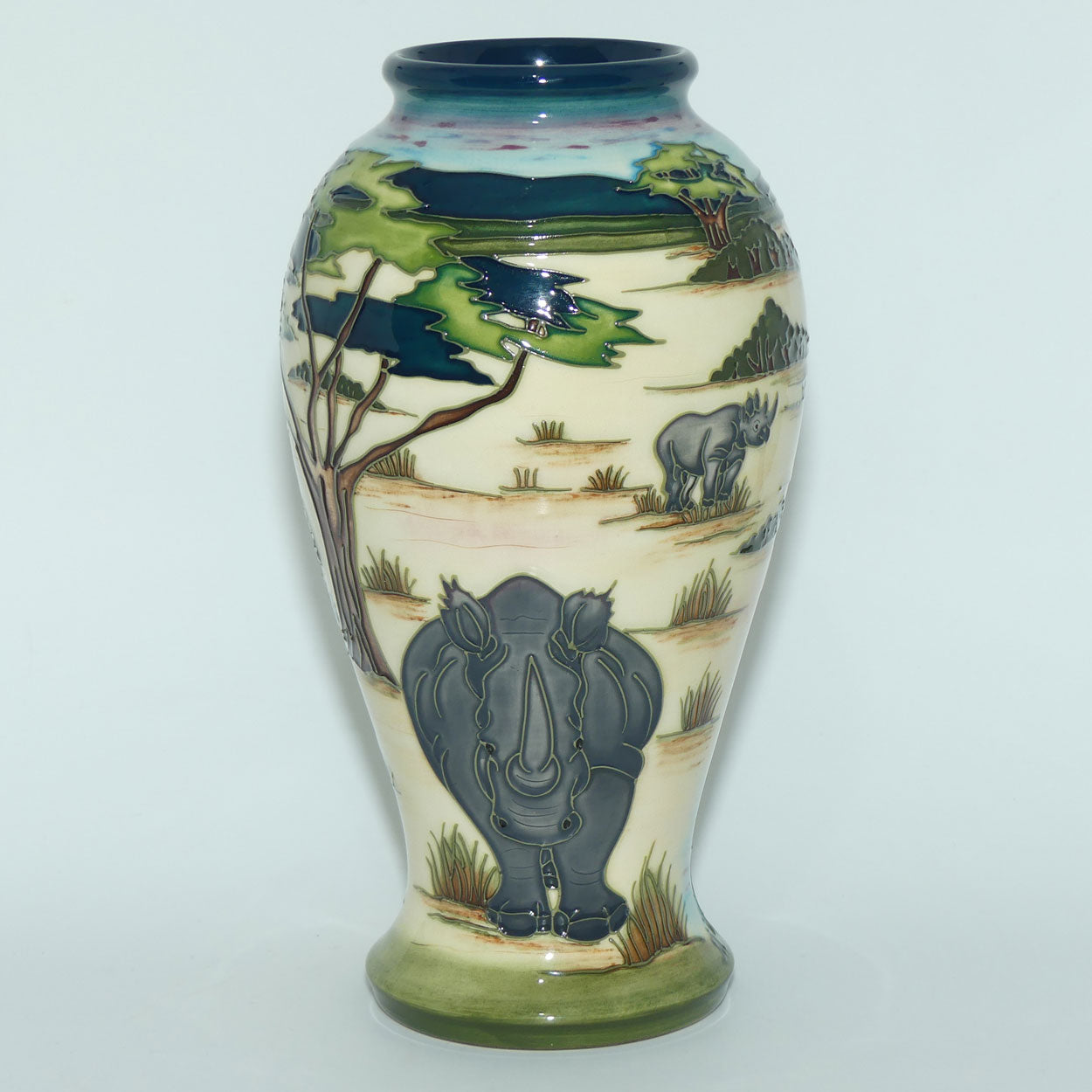 Moorcroft Lukimbi 46/10 vase | LE 33/50