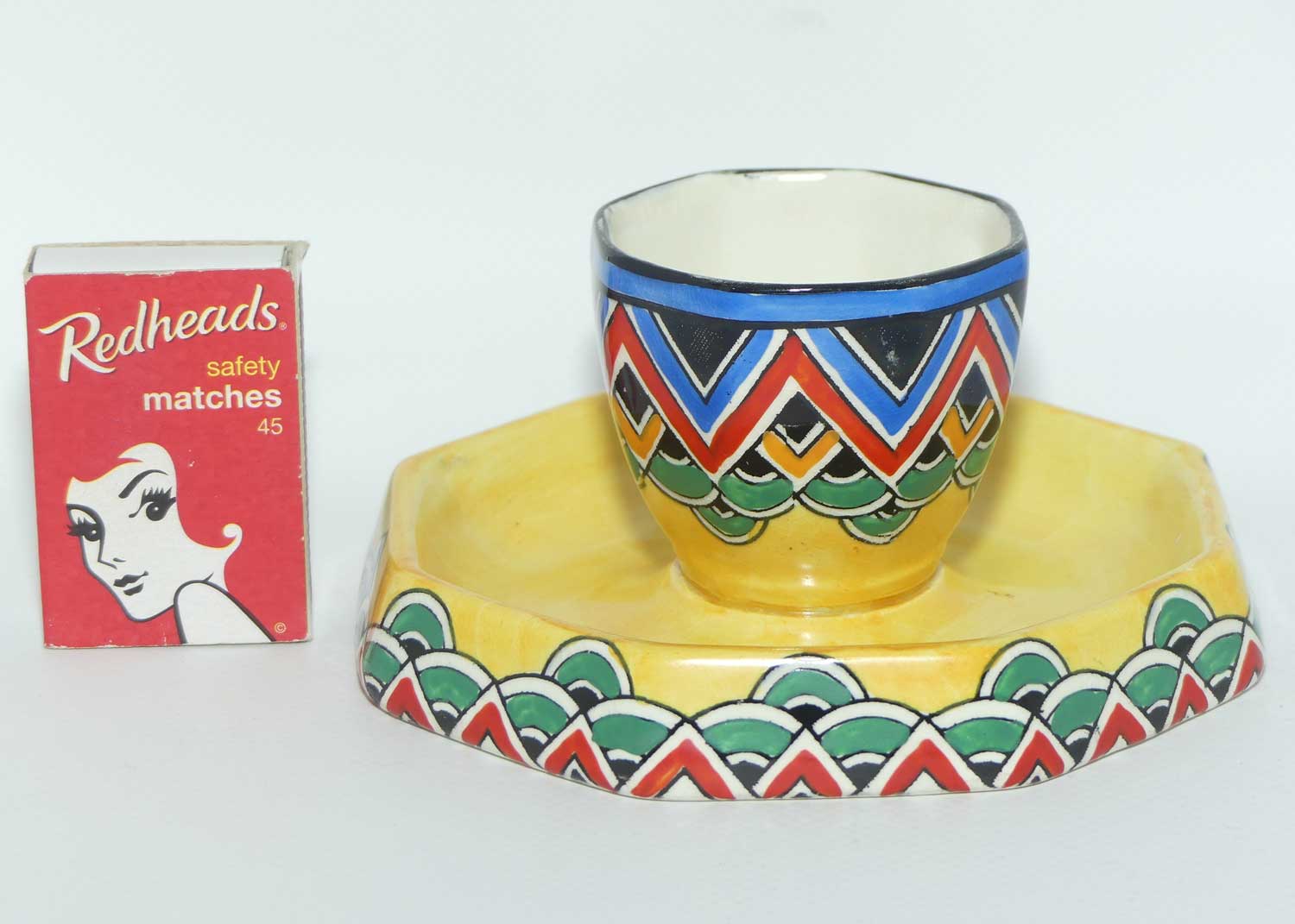 Maling Art Deco banded Luxor pattern hexagonal egg cup