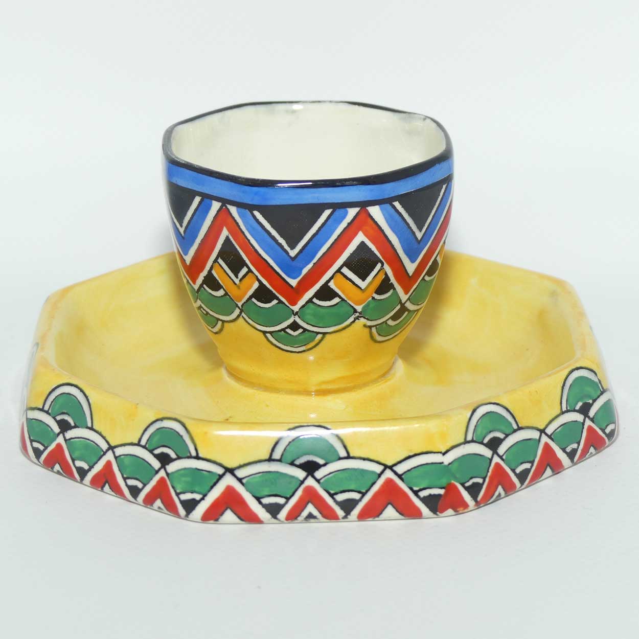 Maling Art Deco banded Luxor pattern hexagonal egg cup