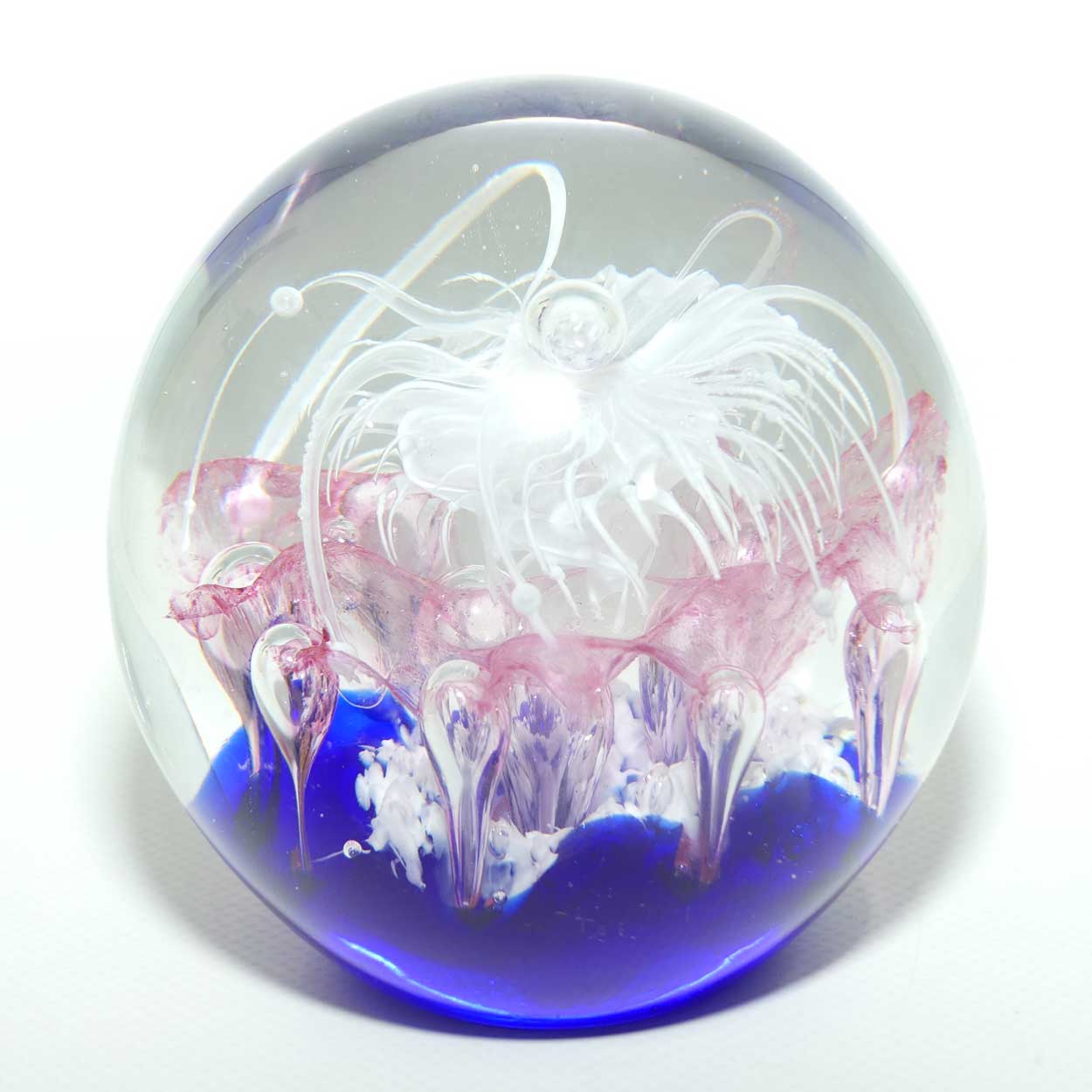 Controlled bubble Swirl paperweight | White, Pink and Blue | Magnum