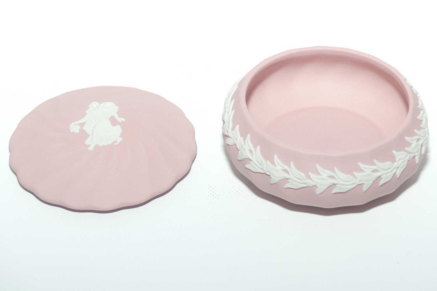 Wedgwood Jasper | White on Pink | Dancer trinket | Round with Ribbed design