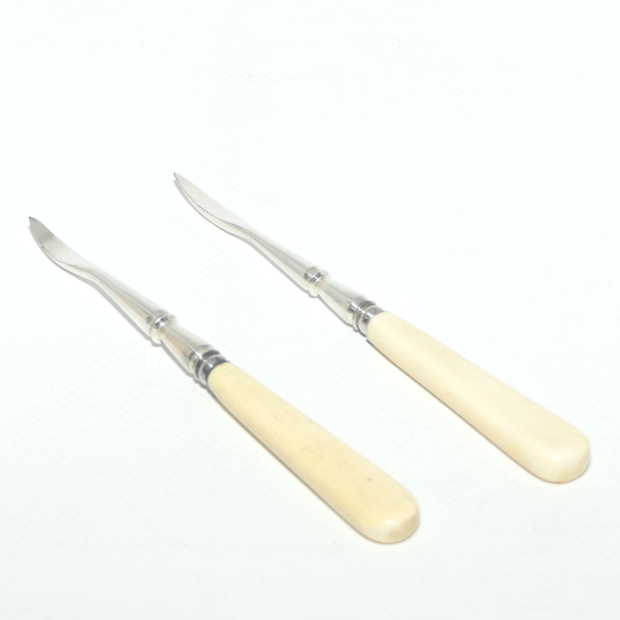 Set of 2 Manicure Tools | Faux Bone Handled | 12.5cm