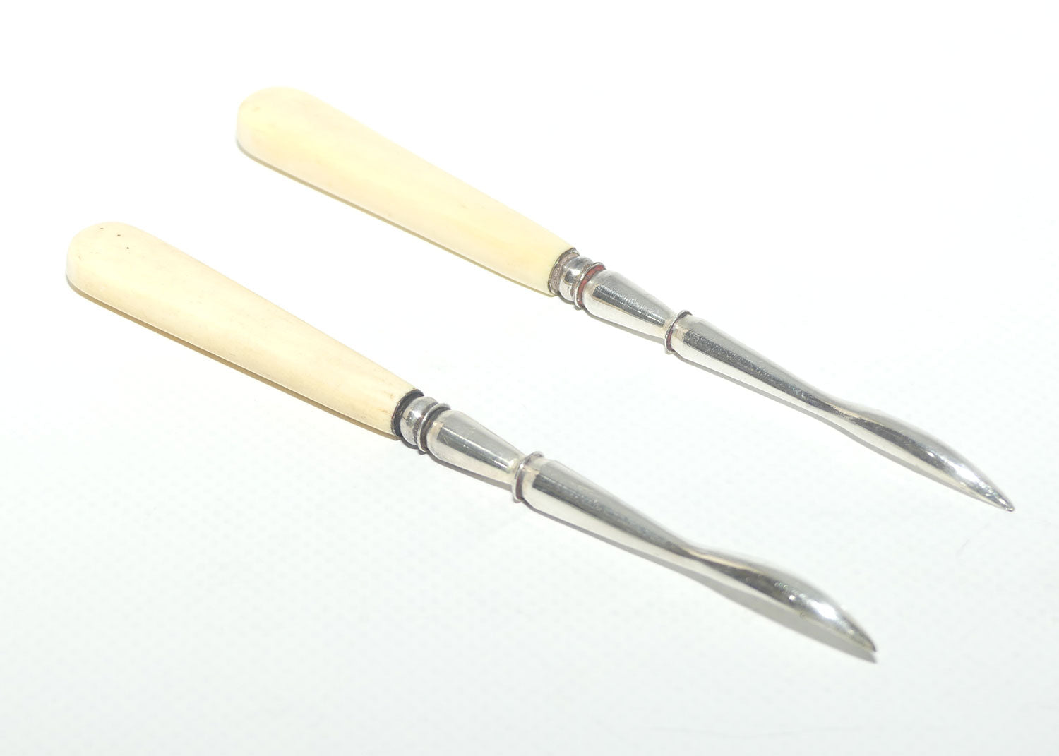 Set of 2 Manicure Tools | Faux Bone Handled | 12.5cm