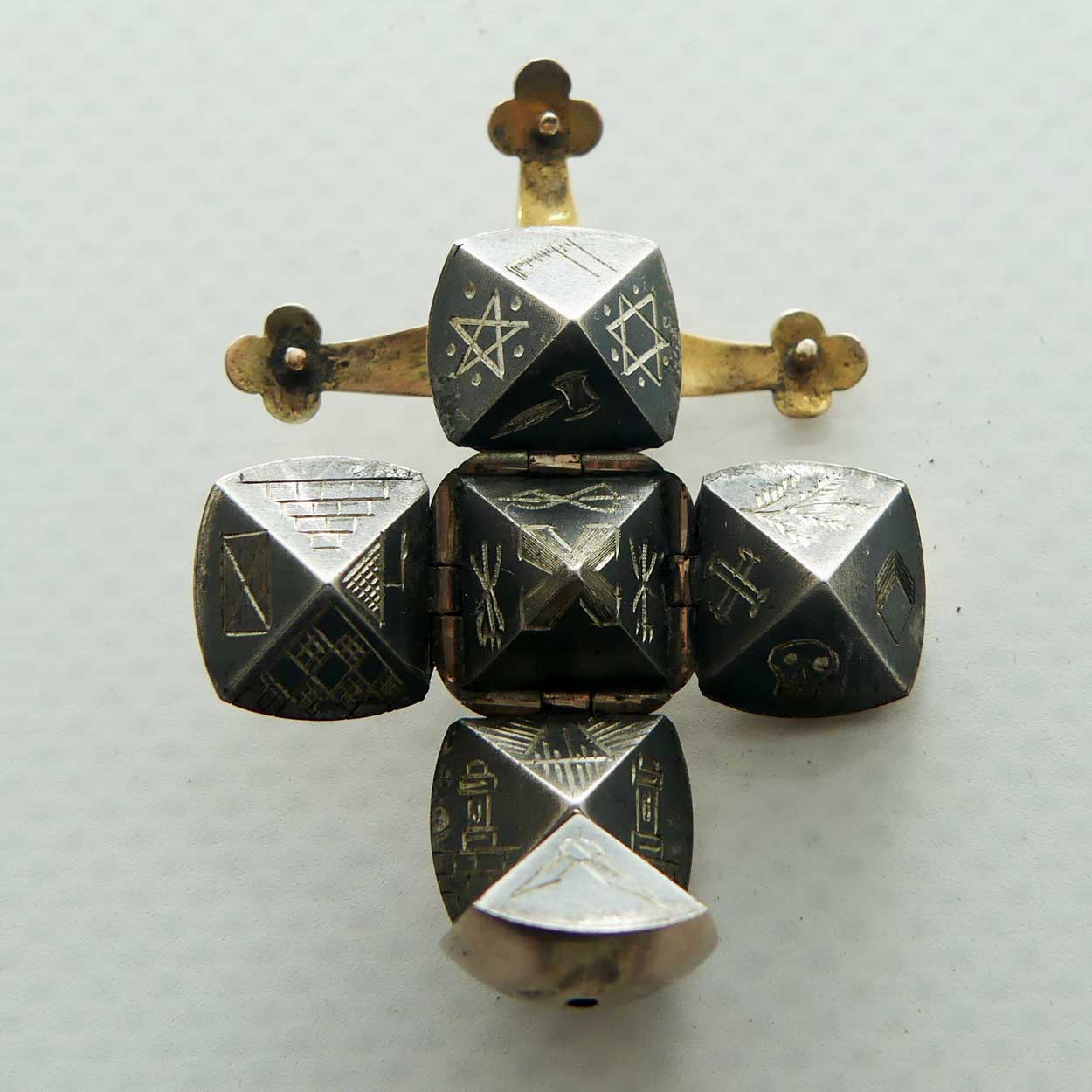 Victorian era 9ct Masonic Orb puzzle ball charm