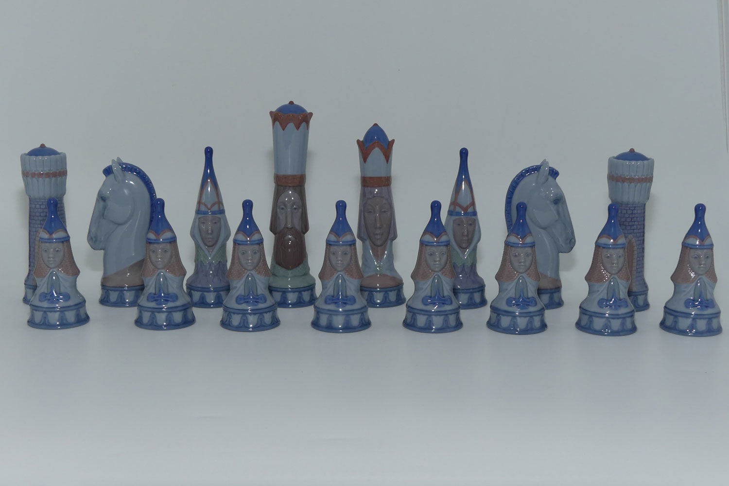Lladro Medieval Chess Set + Board | #06333