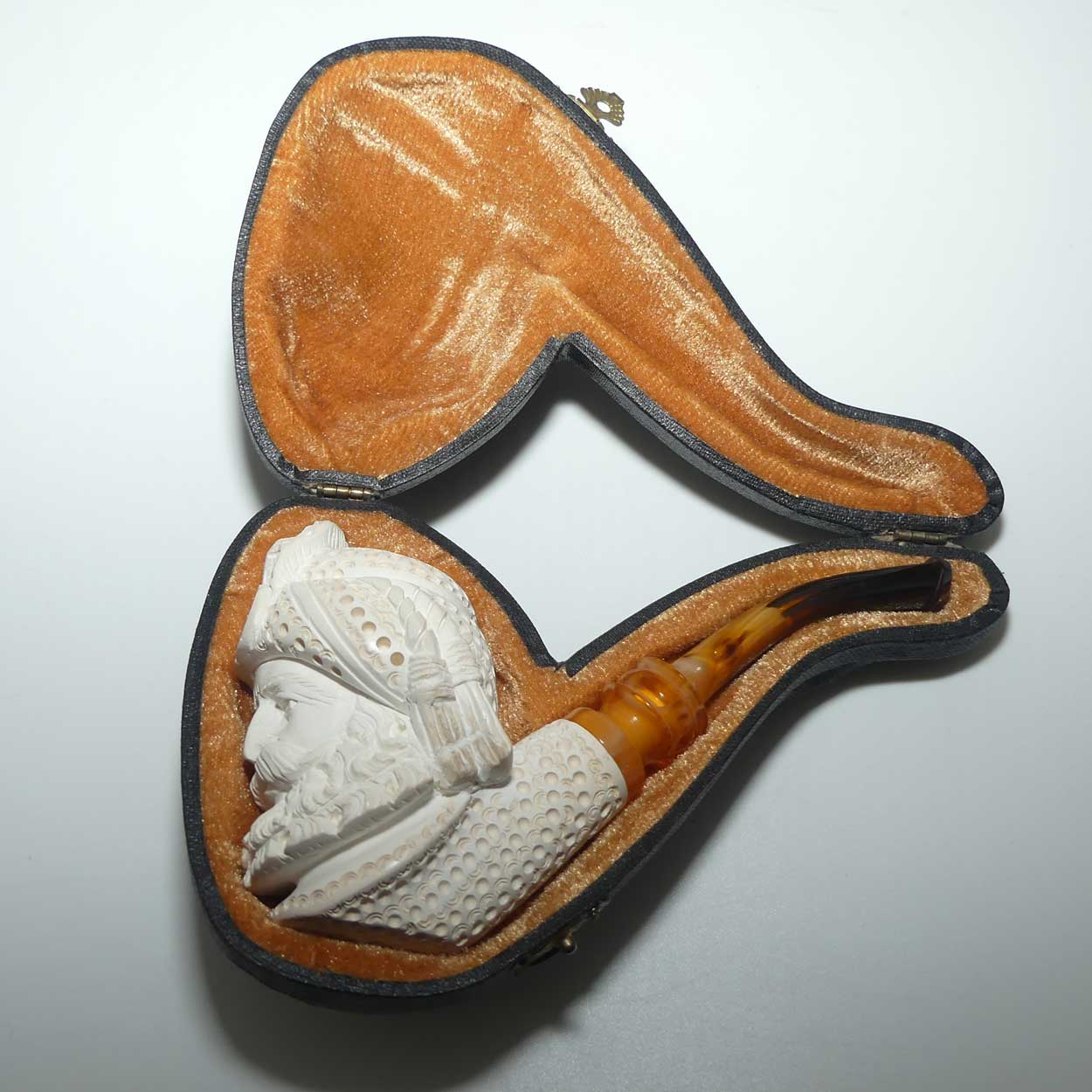 Vintage Meerschaum Pipe of Bearded Cavalier | original case