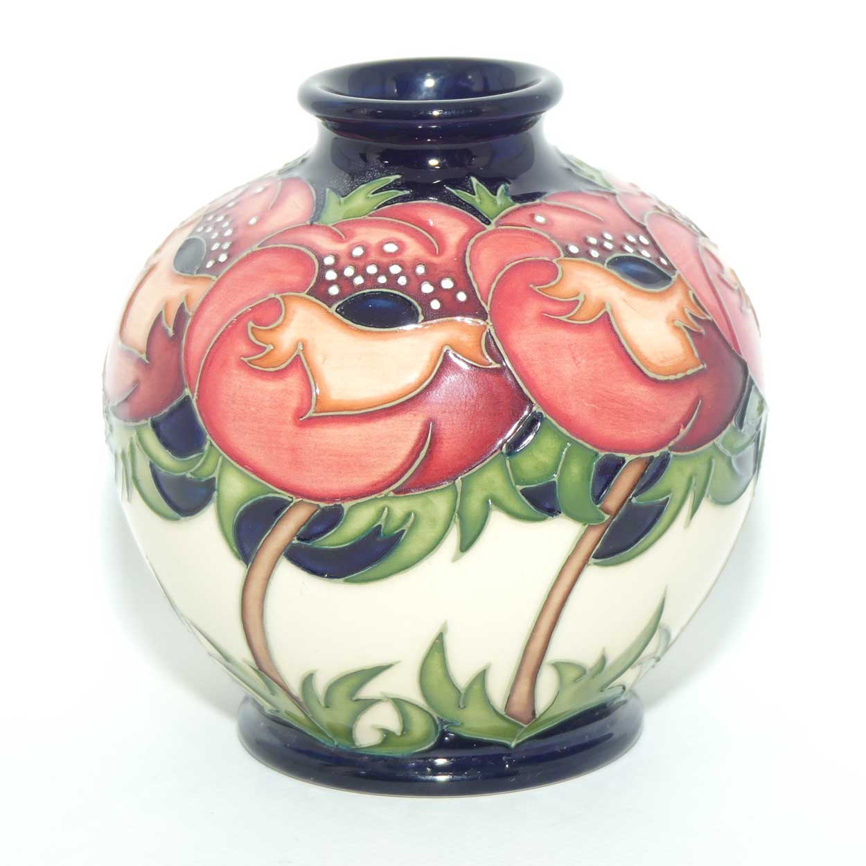 Moorcroft Meo Voto 41/4 vase | Num Ed 67