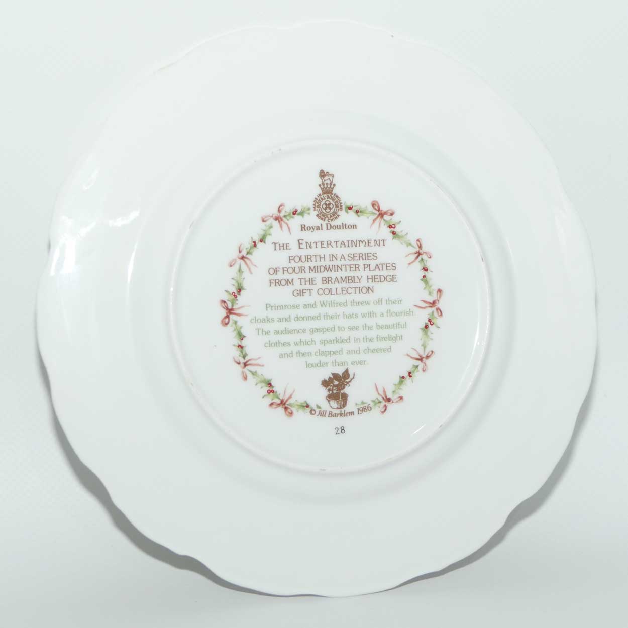 Royal Doulton Brambly Hedge Giftware | Midwinter series Plate #4 | The Entertainment | 20cm