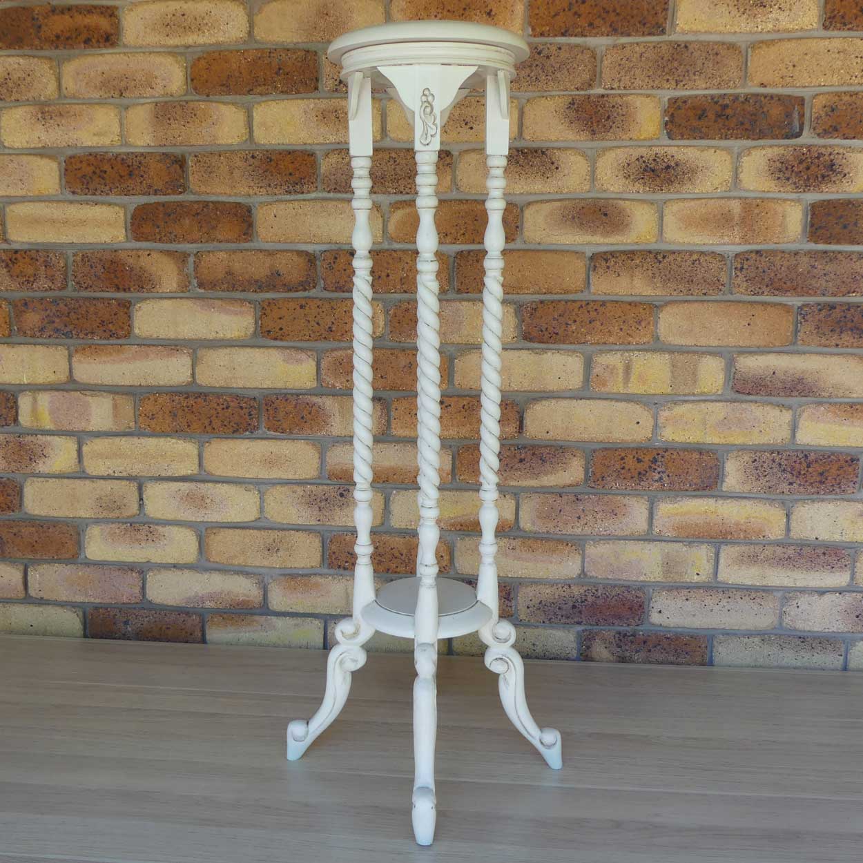 Milk Paint Barley Twist planter pedastal