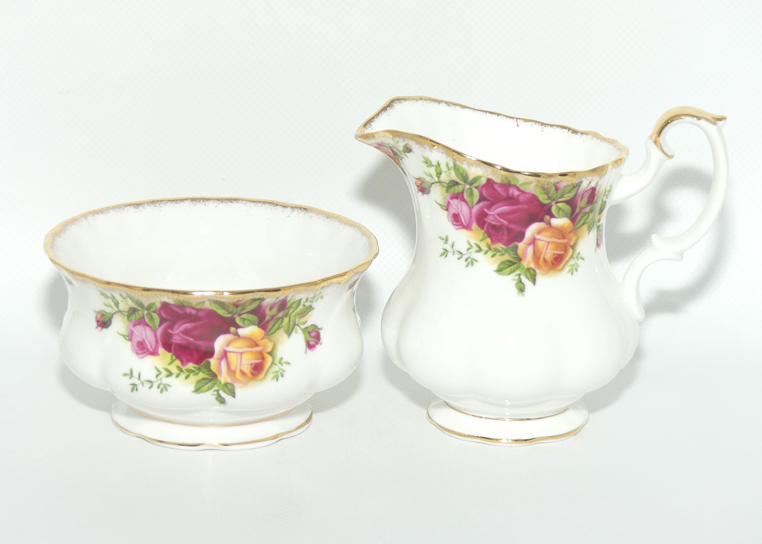 Royal Albert Bone China England Old Country Roses Milk Jug and Sugar Bowl | © 1962 Royal Albert Ltd backstamp