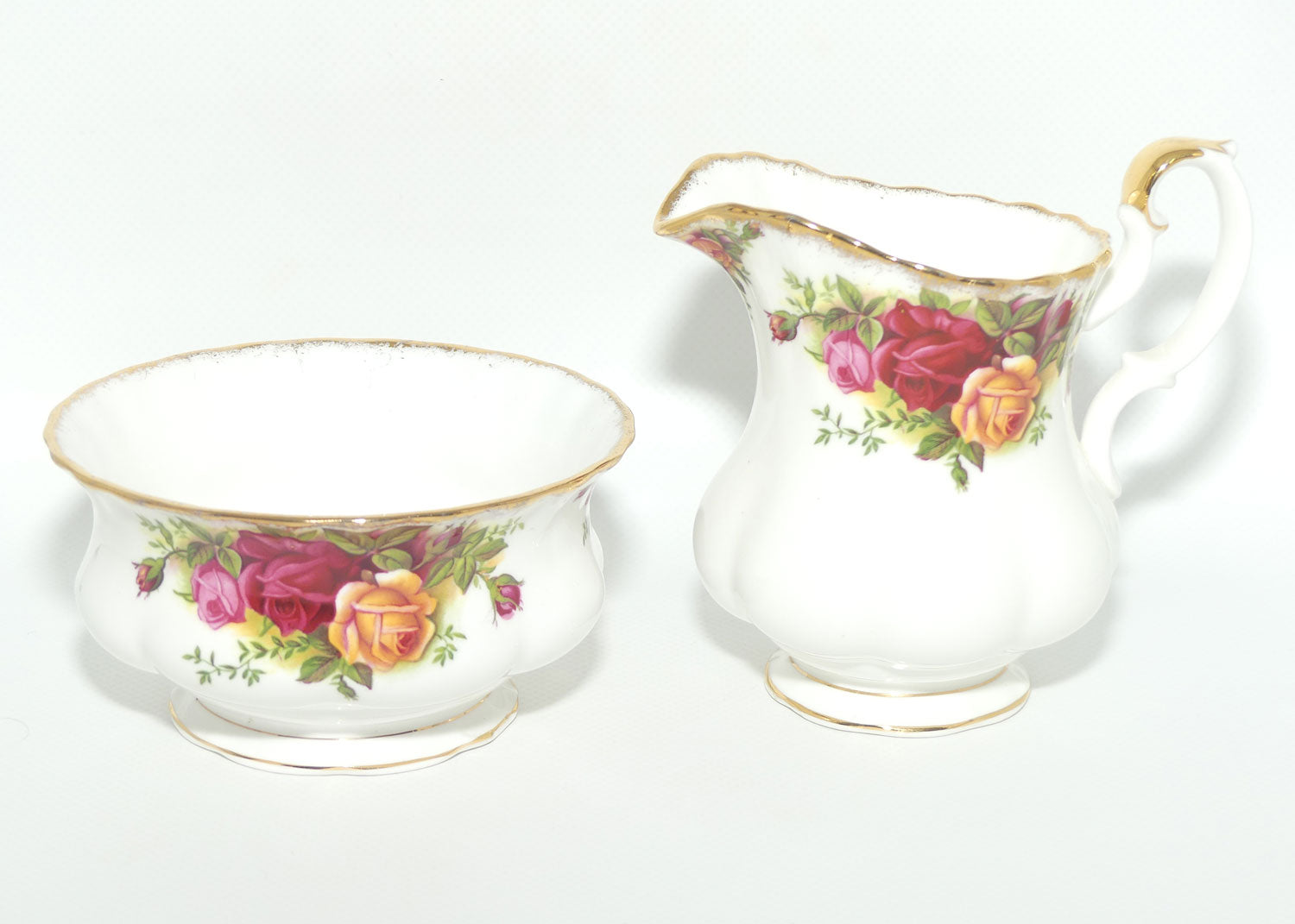 Royal Albert Bone China England Old Country Roses Milk Jug and Sugar Bowl | Tea Size | Early Backstamp