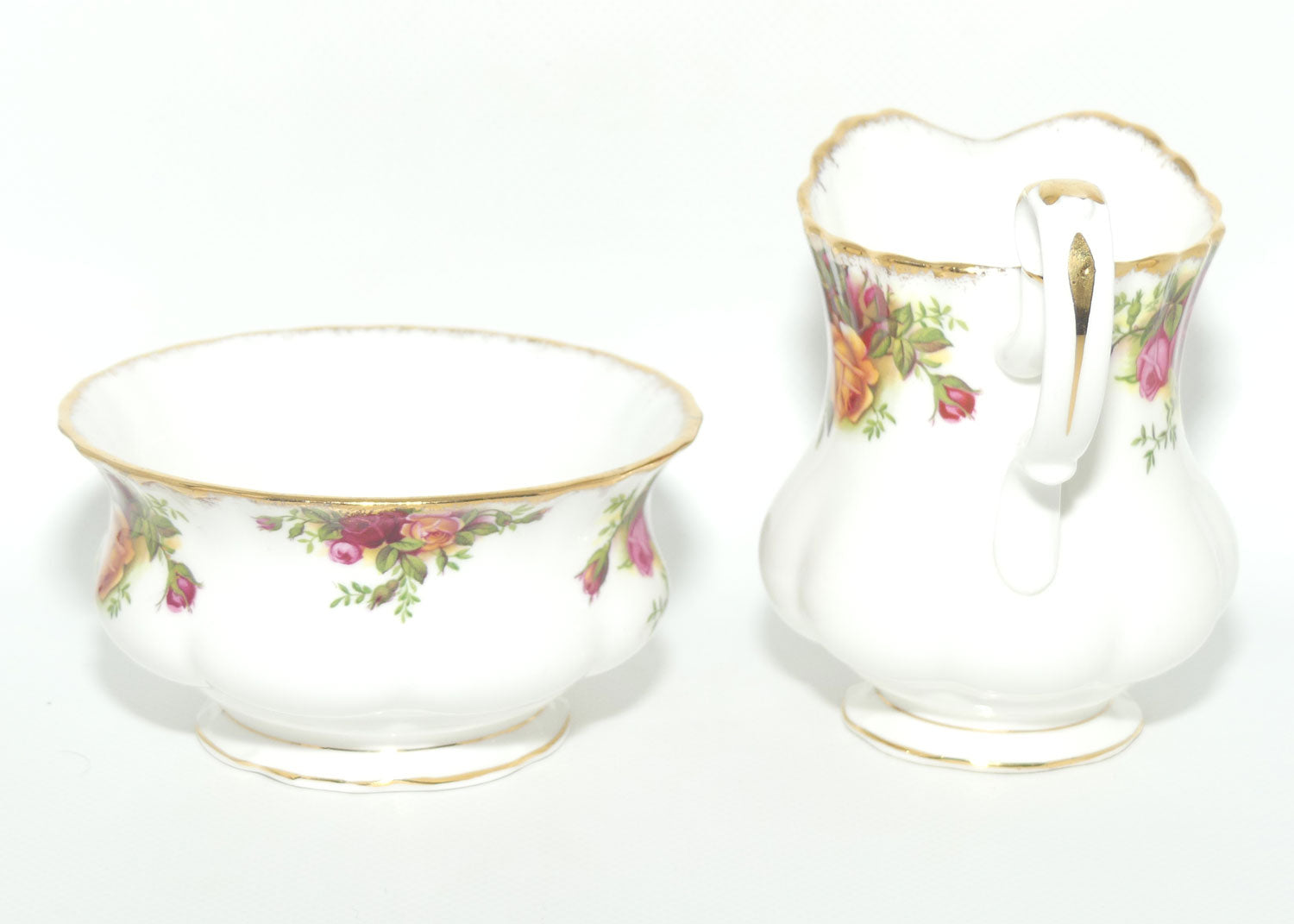 Royal Albert Bone China England Old Country Roses Milk Jug and Sugar Bowl | Tea Size | Early Backstamp