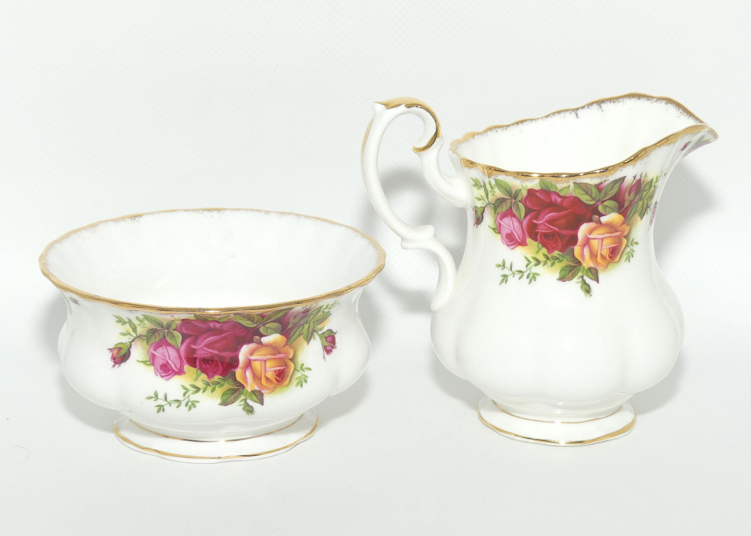 Royal Albert Bone China England Old Country Roses Milk Jug and Sugar Bowl | Tea Size | Early Backstamp