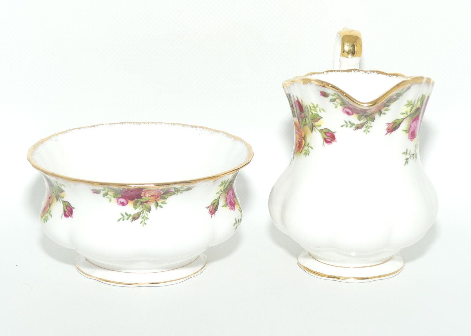 Royal Albert Bone China England Old Country Roses Milk Jug and Sugar Bowl | Tea Size | Early Backstamp