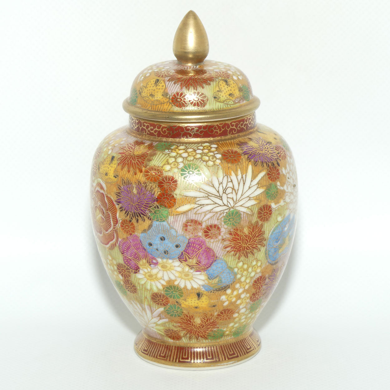 Satsuma Lidded pot | #1 | Thousand Flowers Mille Fleur design | Taisho period