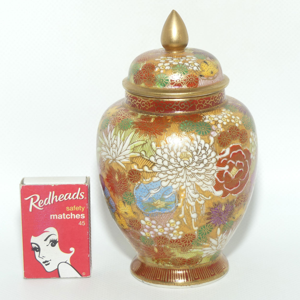 Satsuma Lidded pot | #2 | Thousand Flowers Mille Fleur design | Taisho period