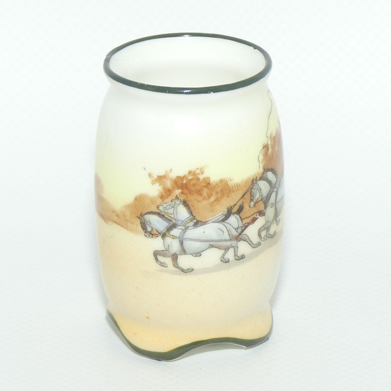 Royal Doulton Coaching Days miniature vase E3804 | 4 Splay Feet