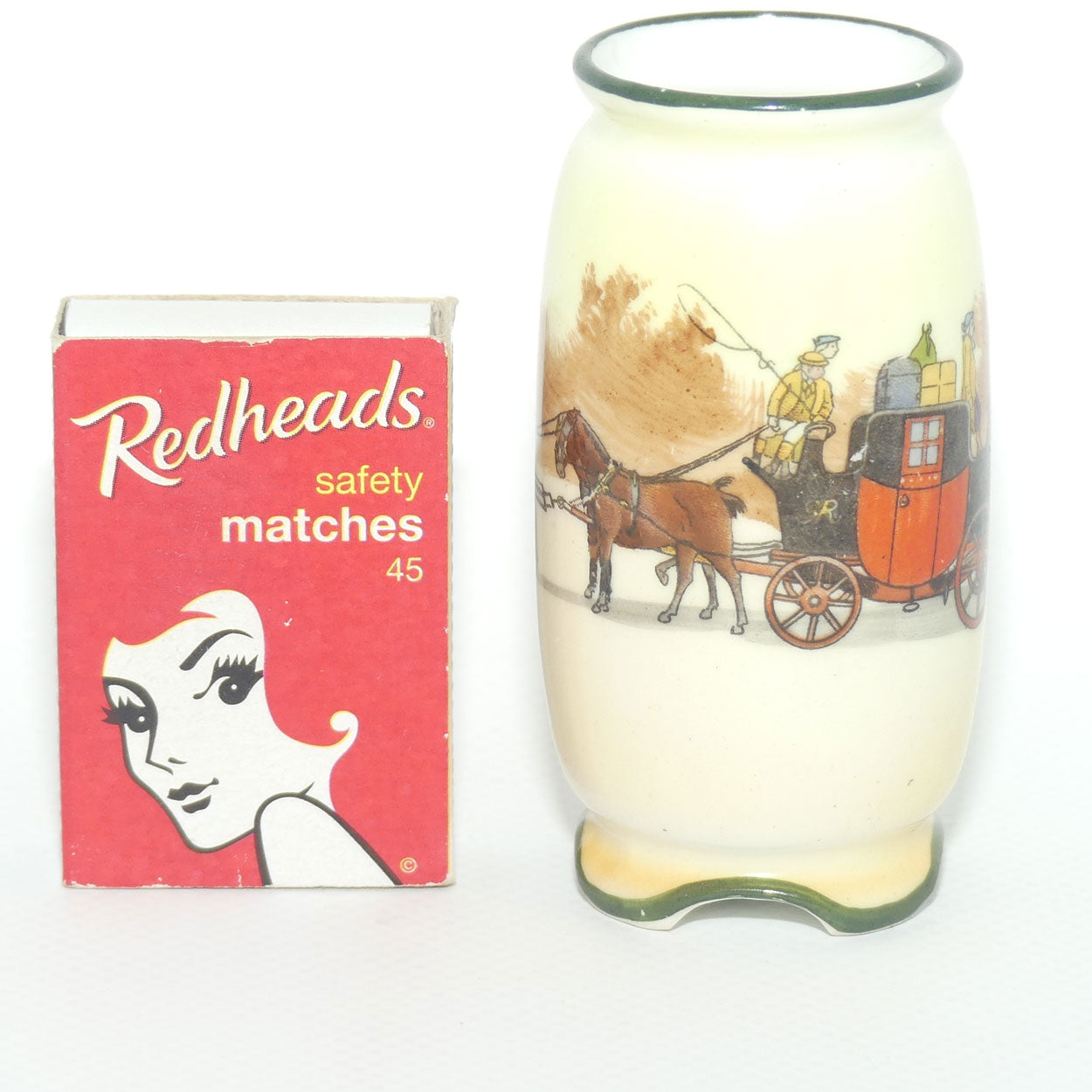 Royal Doulton Coaching Days miniature vase E3804 | #4