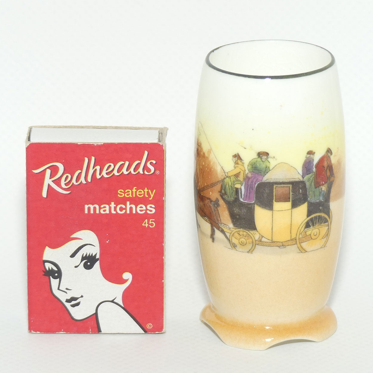 Royal Doulton Coaching Days miniature vase E3804 | 4 Splay Feet | Wide Mouth