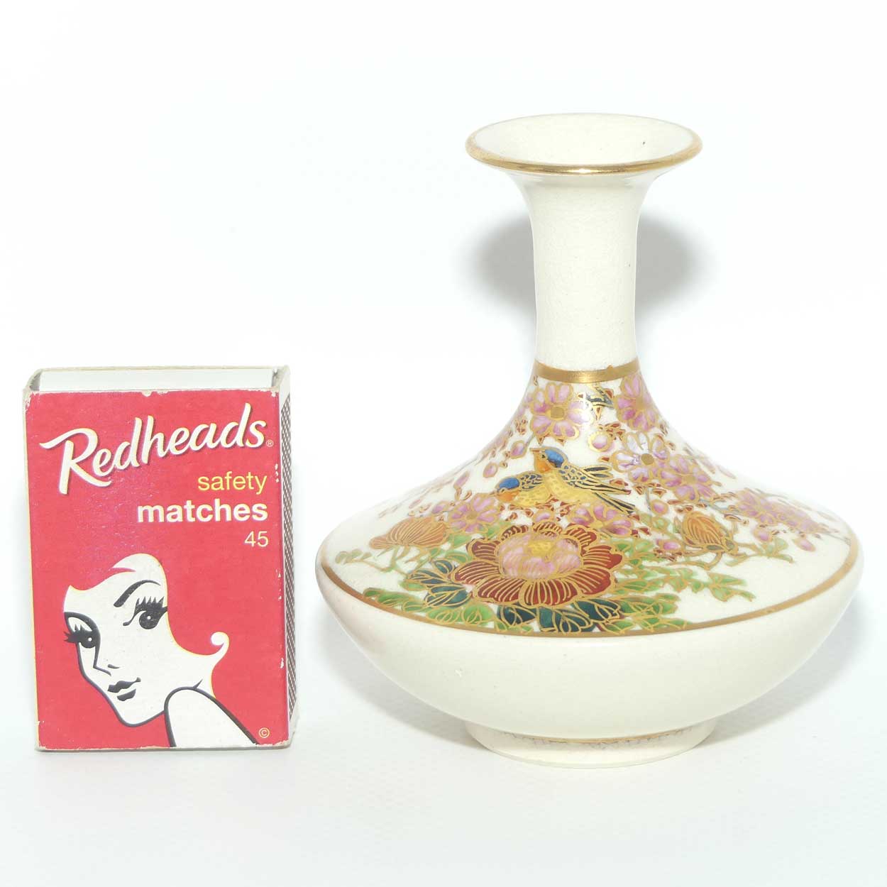 20th Century Satsuma vase with Fine Gilt Decoration | Oriental Flowers and a Pair of Birds by Koshida