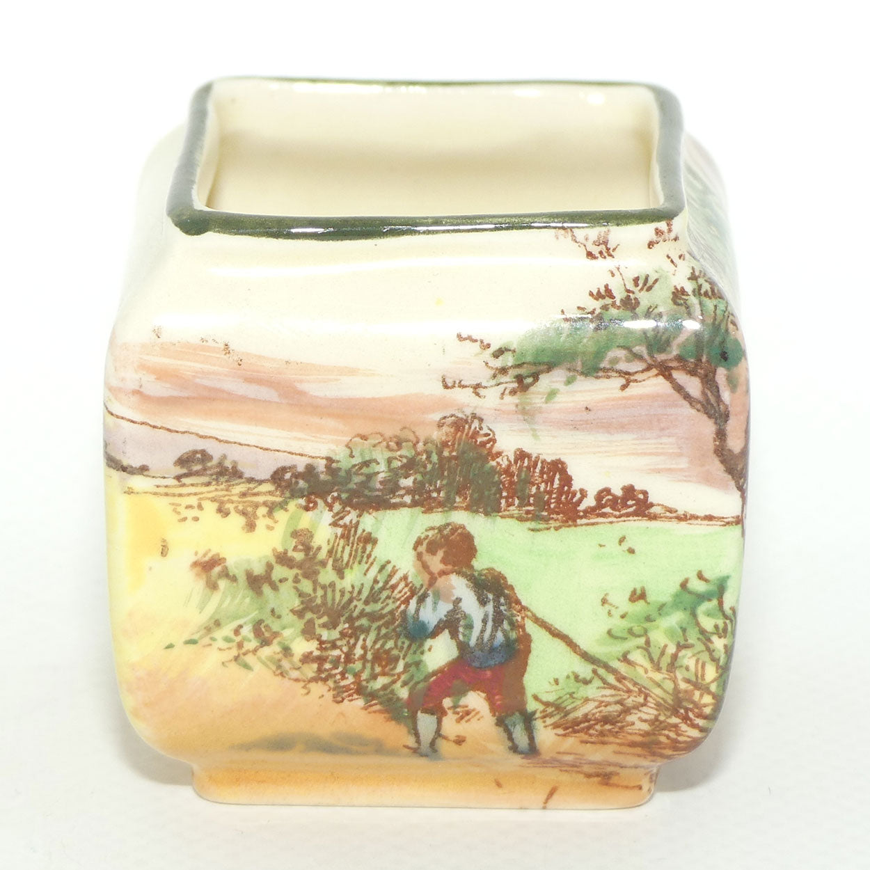 Royal Doulton Rustic England miniature box vase D5694